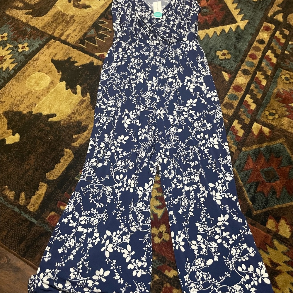 Kaileigh Navy and White Floral Jumpsuit
